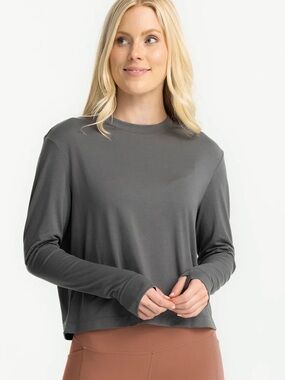 Freefly Women's Elevate Long Sleeve, Smoke, Medium